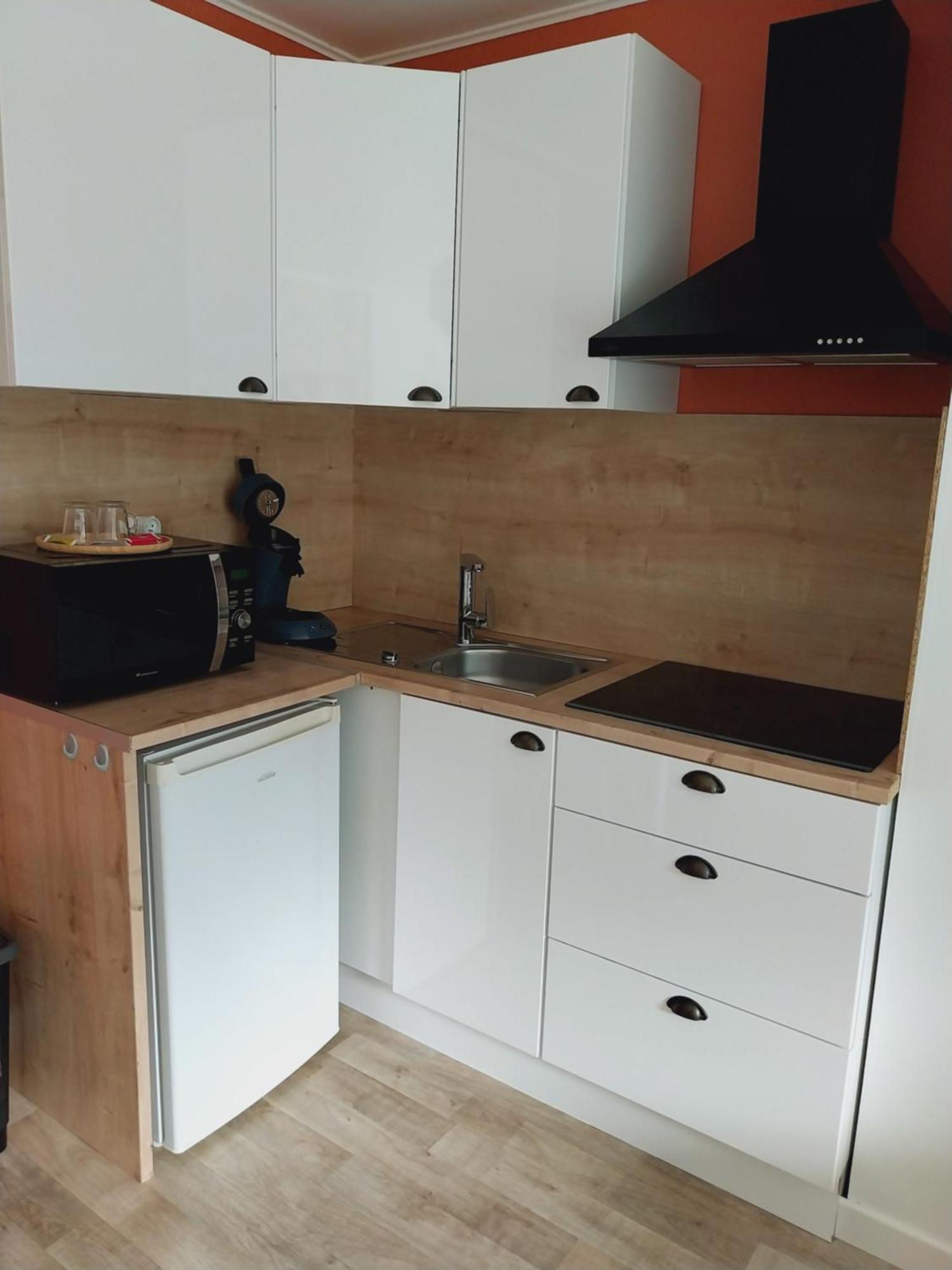 Superbe Grand Studio Tout Confort Avec Exterieur Poussan 外观 照片